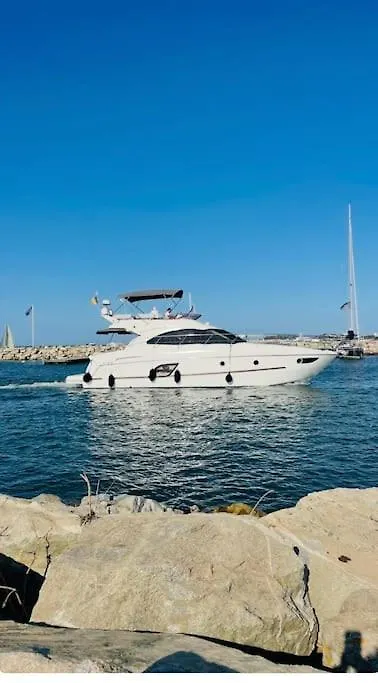 Proche St Tropez Refait A Neuf Bord De Plage Et Piscine Cogolin