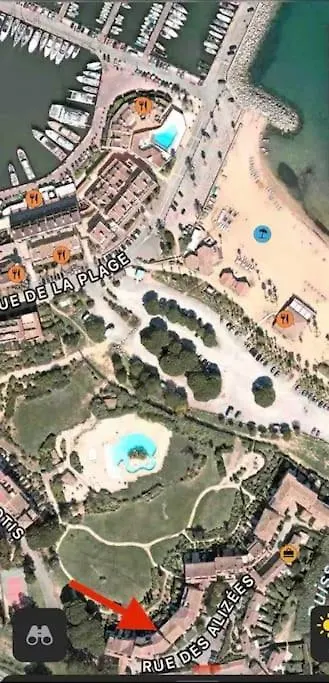 Proche St Tropez Refait A Neuf Bord De Plage Et Piscine Cogolin Frankrike
